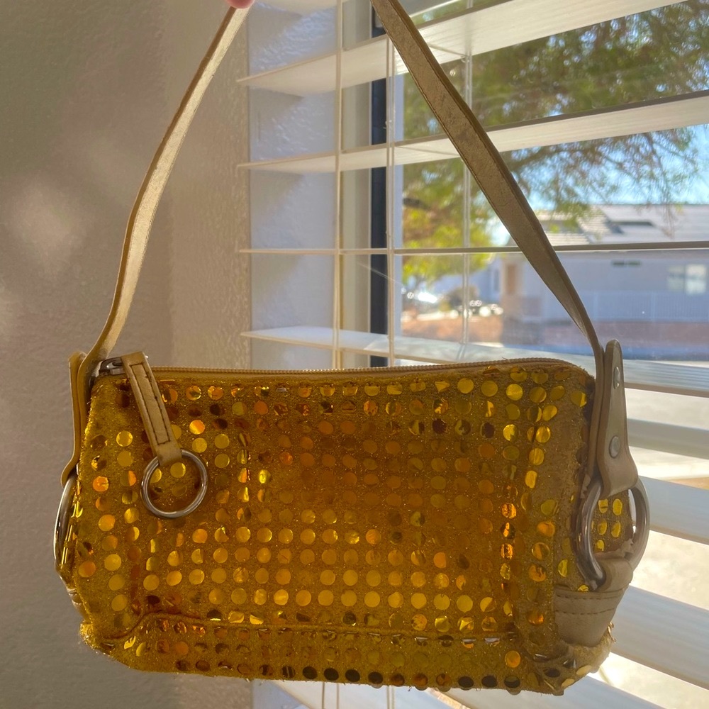 VINTAGE 90s | Gold | Sequin Handbag
